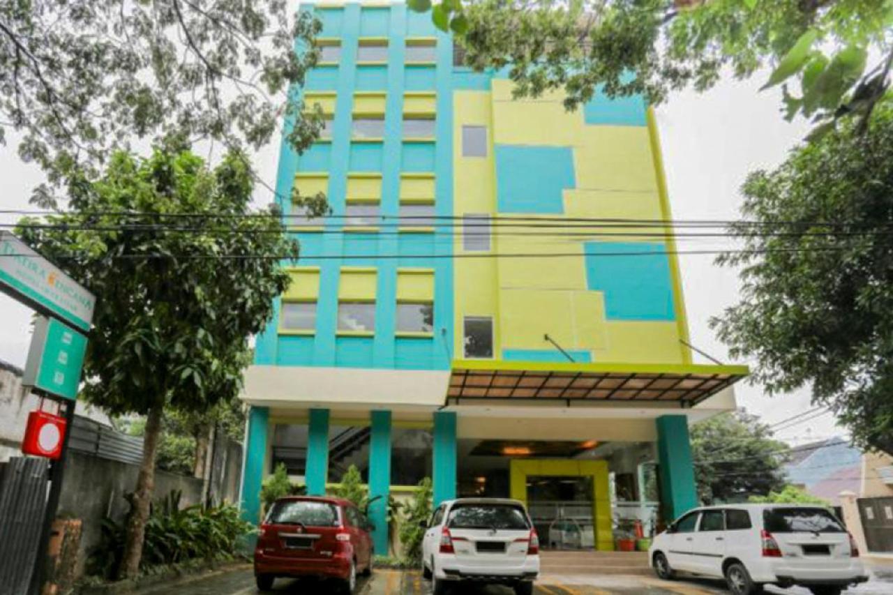 Reddoorz Plus Near Pantai Losari Makasar Exteriér fotografie