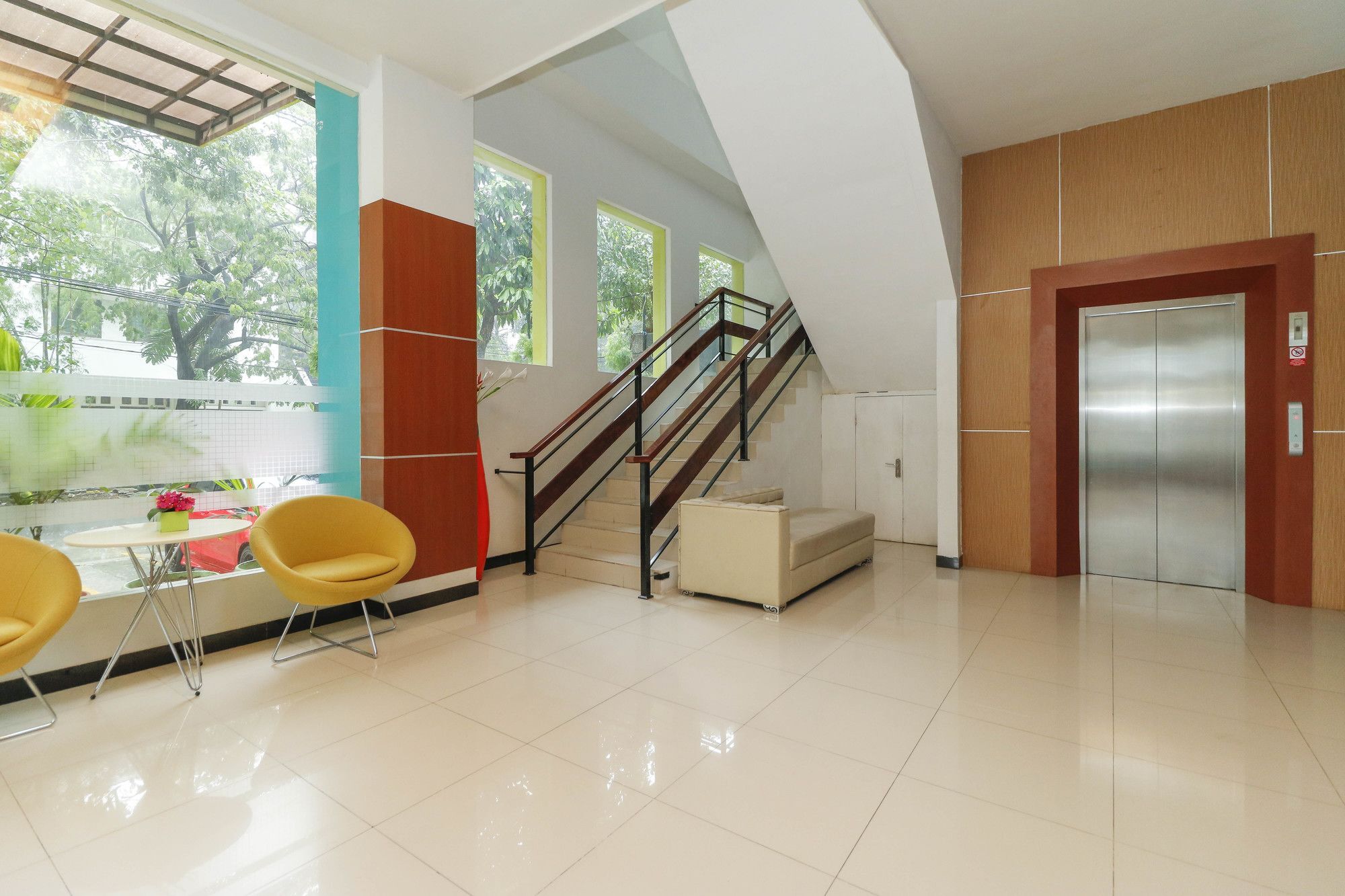 Reddoorz Plus Near Pantai Losari Makasar Exteriér fotografie