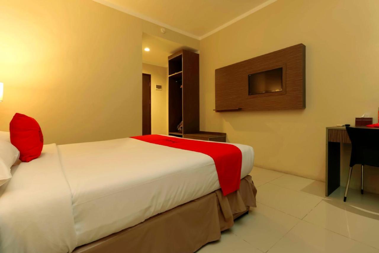 Reddoorz Plus Near Pantai Losari Makasar Exteriér fotografie
