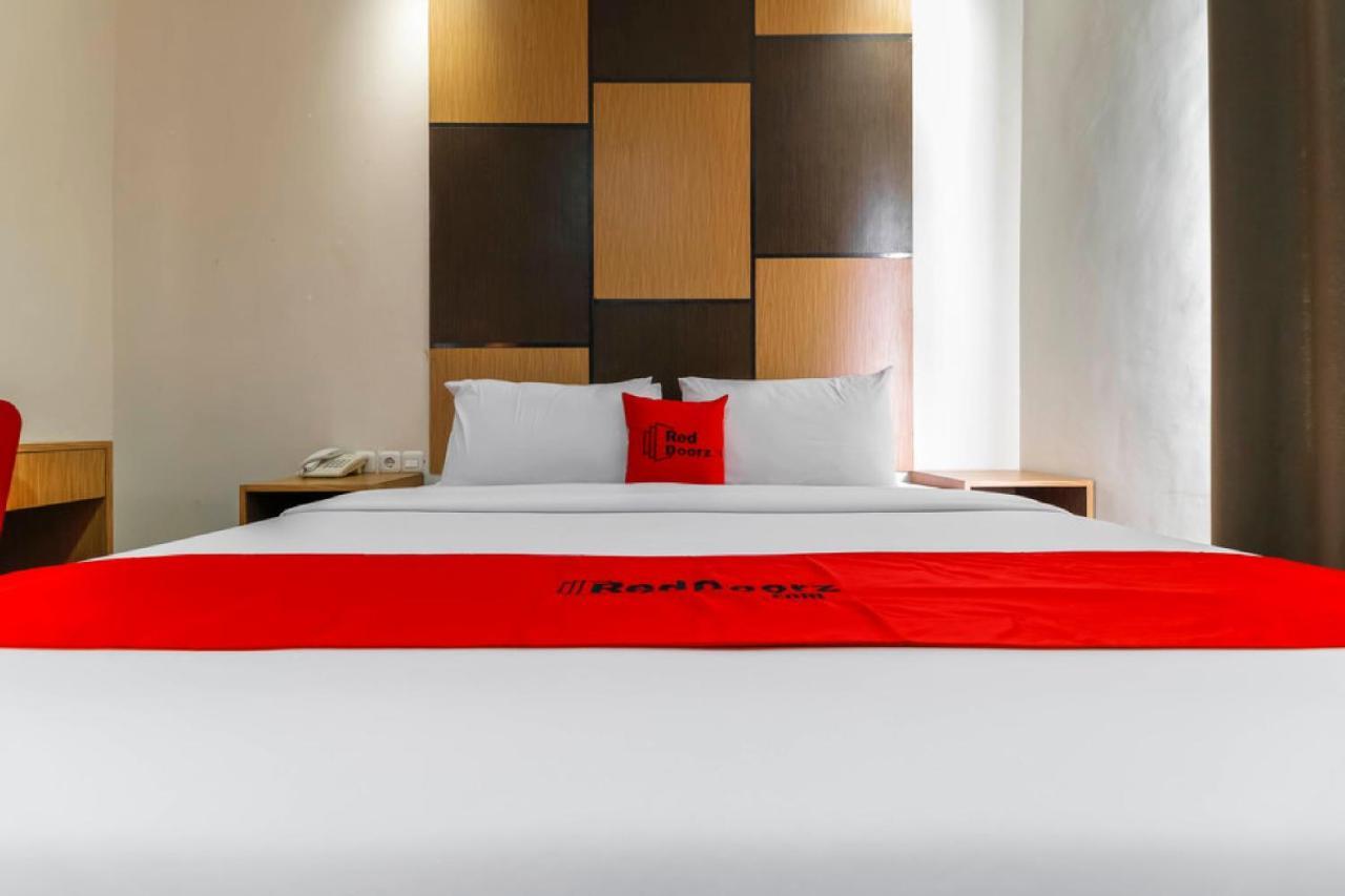 Reddoorz Plus Near Pantai Losari Makasar Exteriér fotografie
